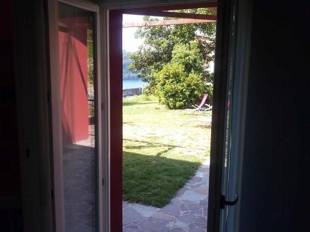 Ostello Casa Rossa Laveno-Mombello Cameră foto